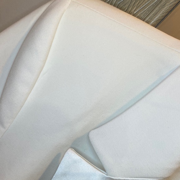 Zara Women’s Oyster White Corset like Waist Blazer - Picture 5 of 6